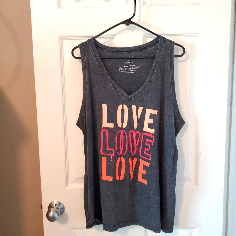 V-neck t-shirt.